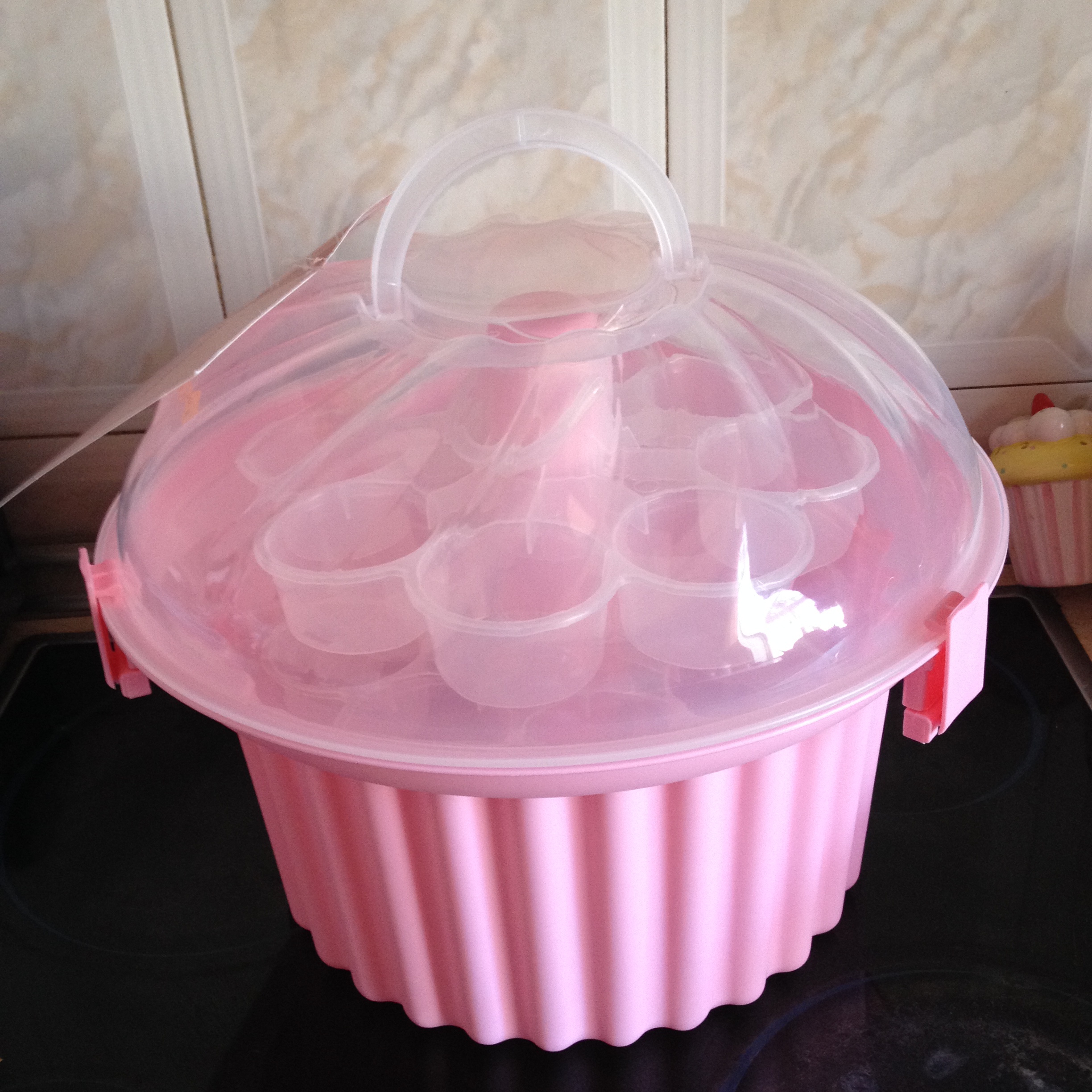 pink cupcake caddy