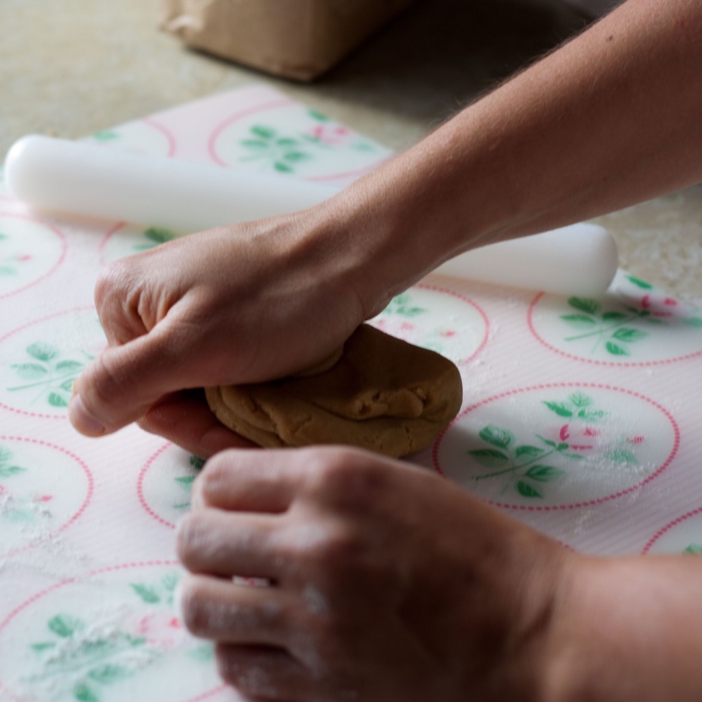 Cookies & hands